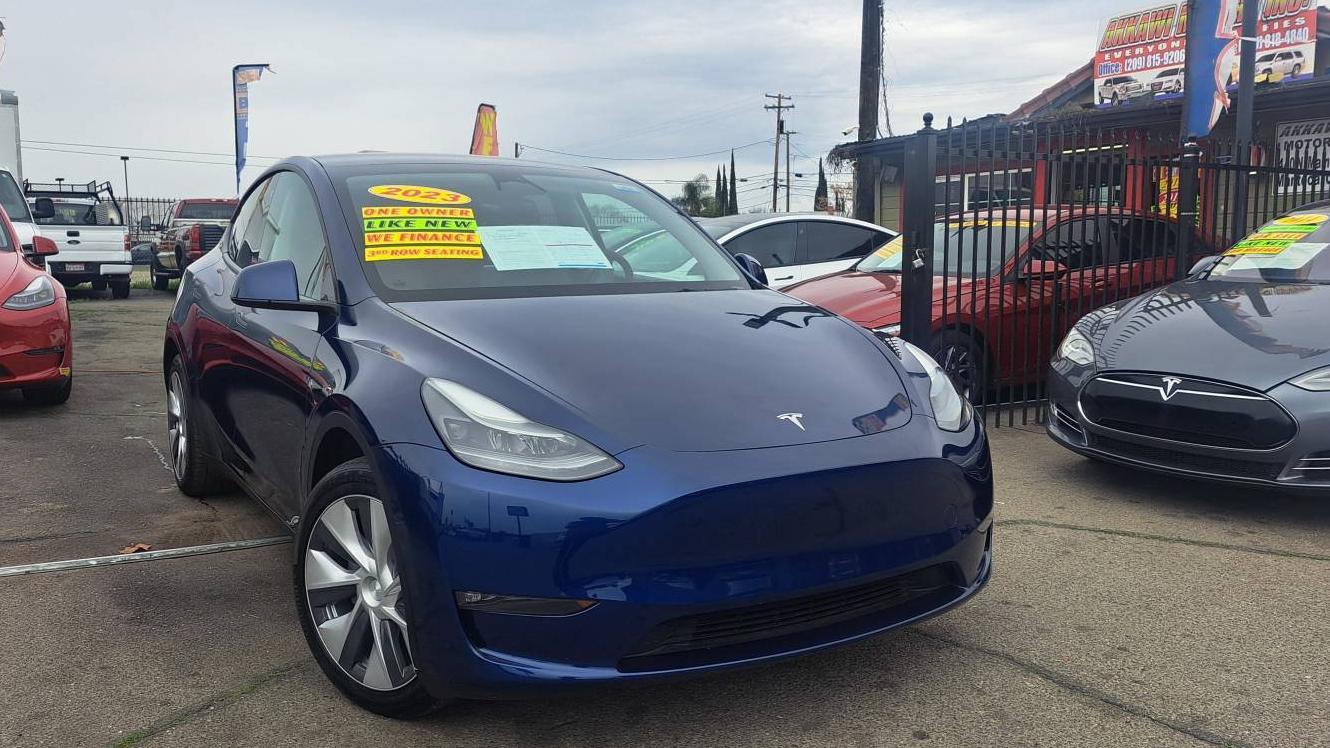 TESLA MODEL Y 2023 7SAYGAEEXPF632561 image